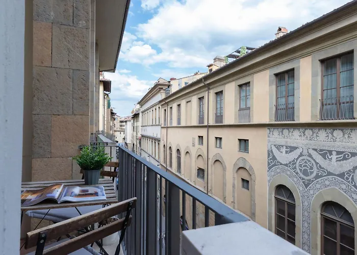 Luxury Pontevecchio 5 Stars Apartment
